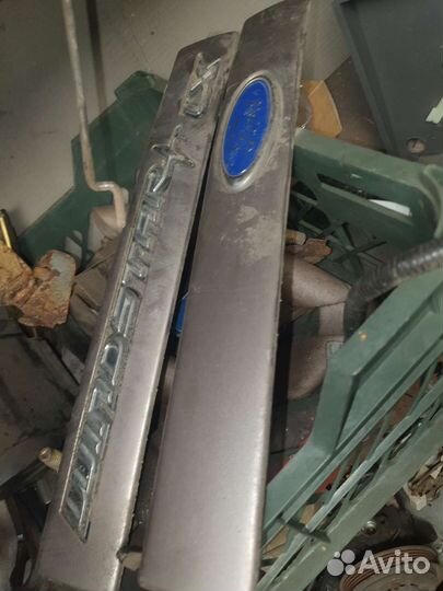 Молдинг накладка кузова на windstar 95г