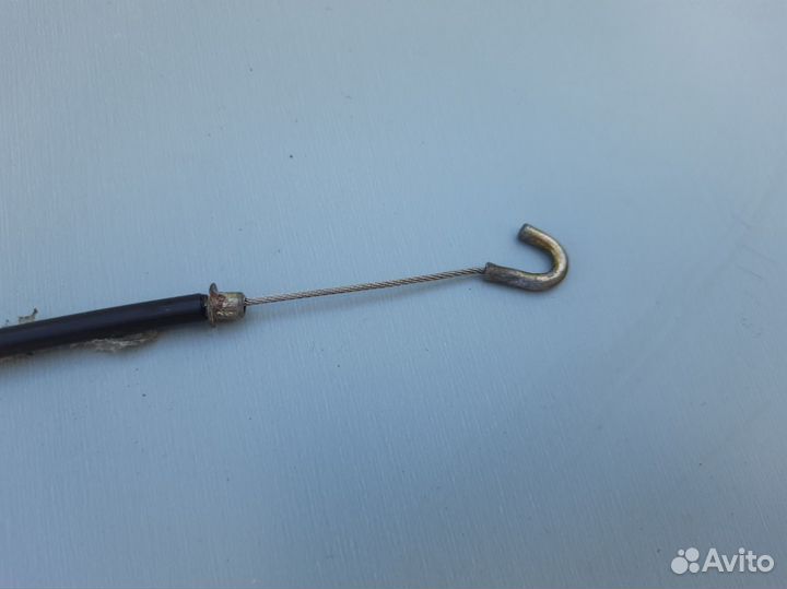 Трос открывания задней двери Skoda Octavia A4