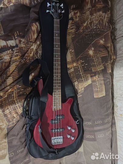 Басс гитара Ashtone