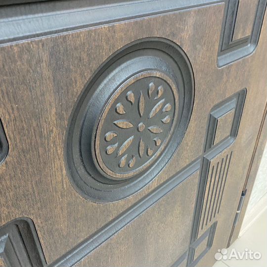 Двери входные «Колизей» металлические