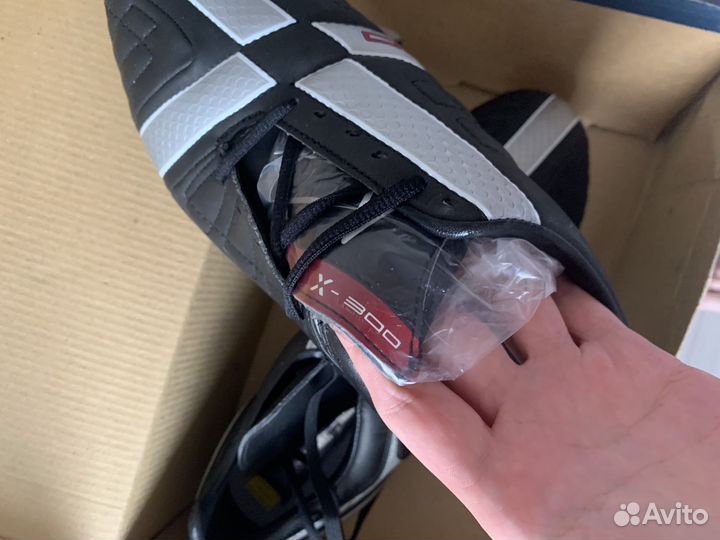 Бутсы umbro р44,5 новые