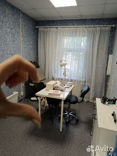 Маникюр, педикюр