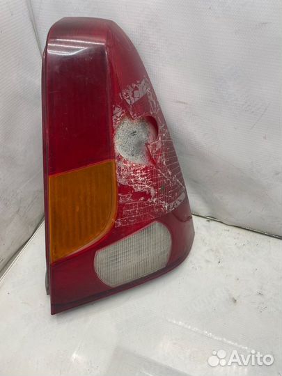 Фонарь задний задний правый Renault Logan 1 K7J