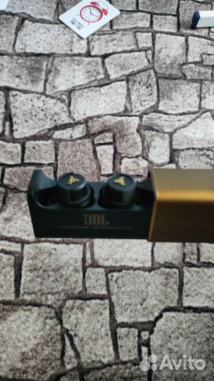Jbl under armour project rock
