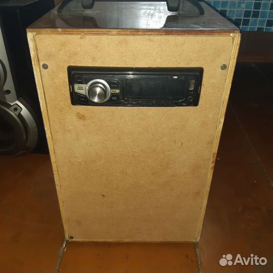 Музыкальная колонка