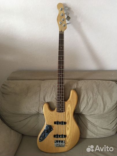 Бас гитара леворукая мастеровая Jazz Bass
