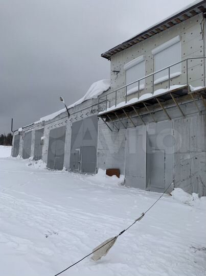 Гараж, > 30 м²