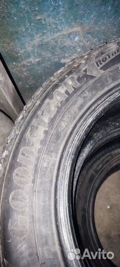 Goodyear Ultragrip Ice Arctic 225/60 R17