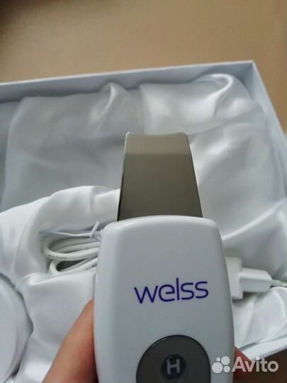 Ультразвуковой прибор для чистки лица