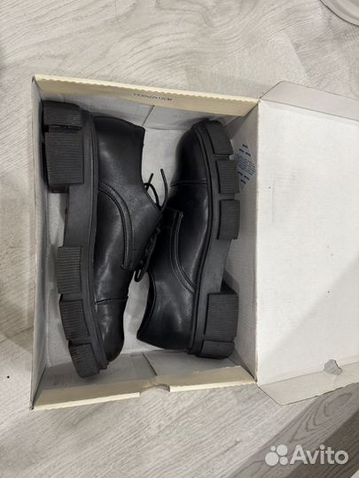 Лоферы женские