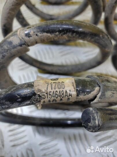 Пружина задняя левая Dodge Ram Iv (2008-2019) 5.7