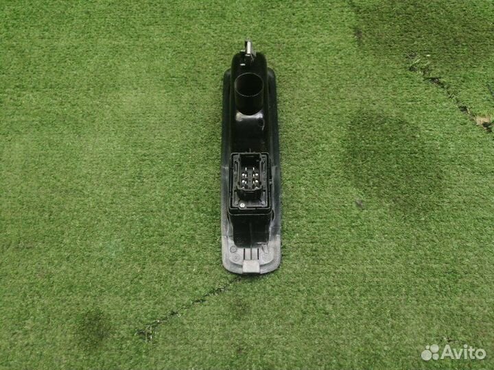 Кнопка стеклоподъемника задняя левая Renault Megan