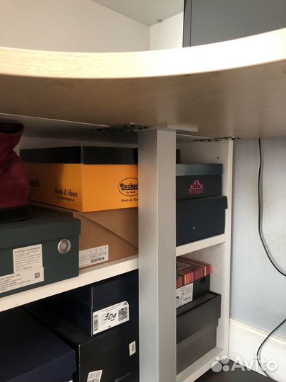 Стеллаж для комнаты подростка