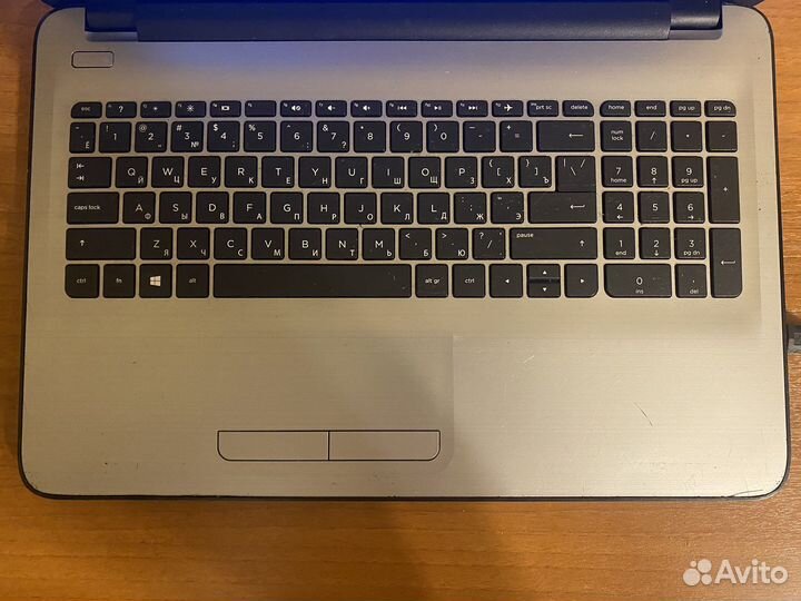 Ноутбук HP 4 Ядра/4gb/2 Видеокарты/FullHD