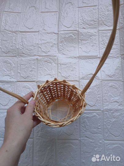 Корзина плетеная для подарков