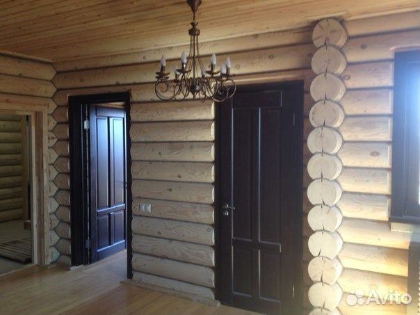 Оцилиндрованное бревно из северной сосны