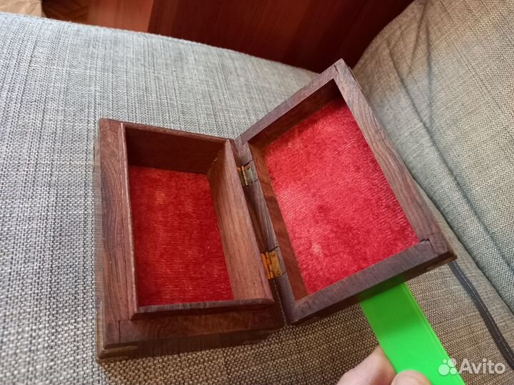 Шкатулка дерево красивая (в резерве )