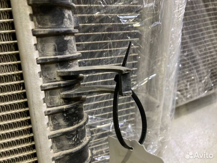 Радиатор охлаждения Renault Arkana 2018