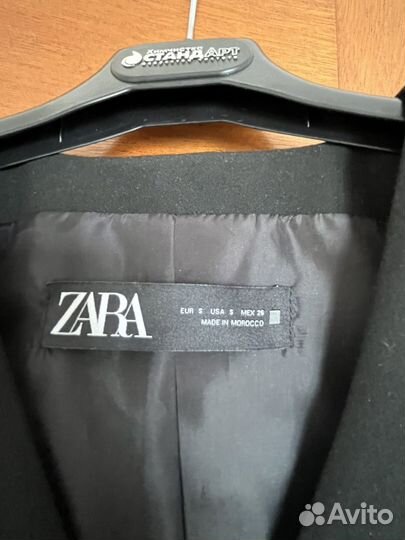 Жилетка zara черная новая