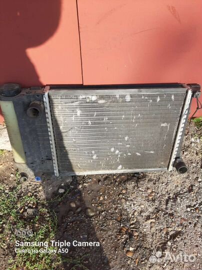 Радиатор Бмв е36