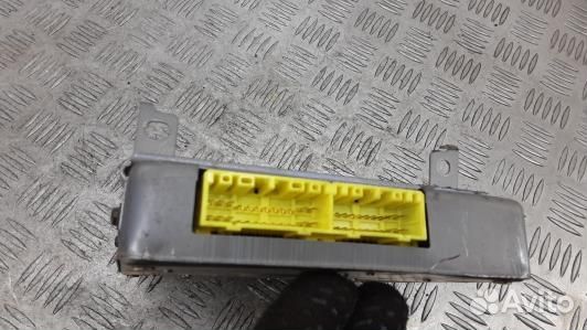 Блок управления двигателем mazda 626 GE (7SE20PF01