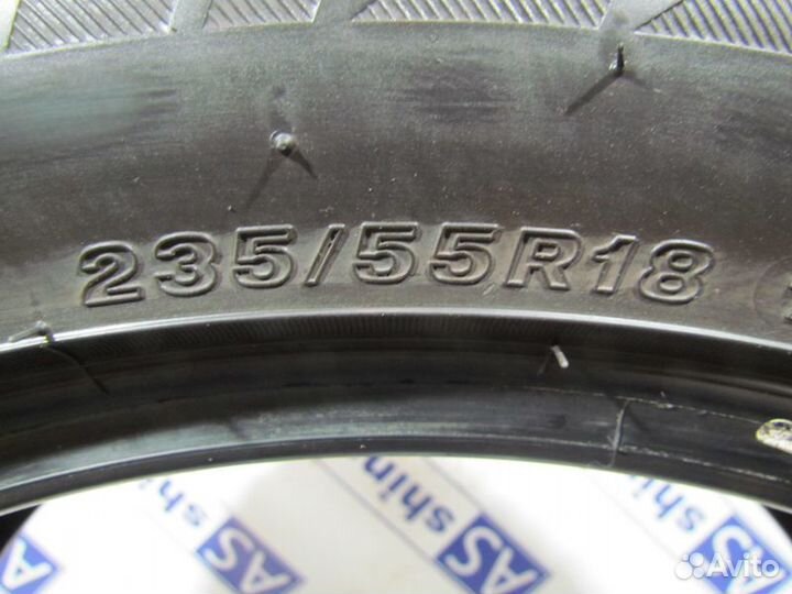 Bridgestone Blizzak LM-80 Evo 235/55 R18 99G