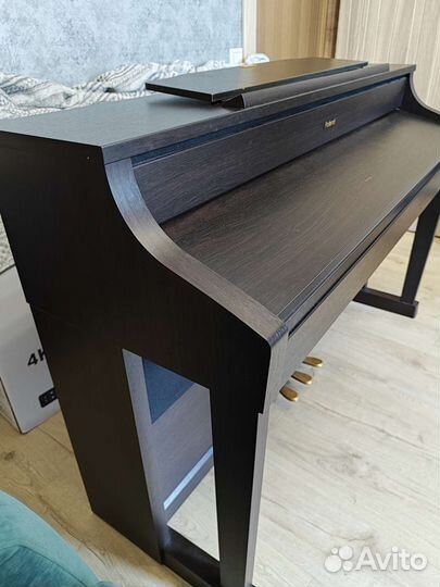 Продам цифровое пианино Roland HP 508-RW CJ