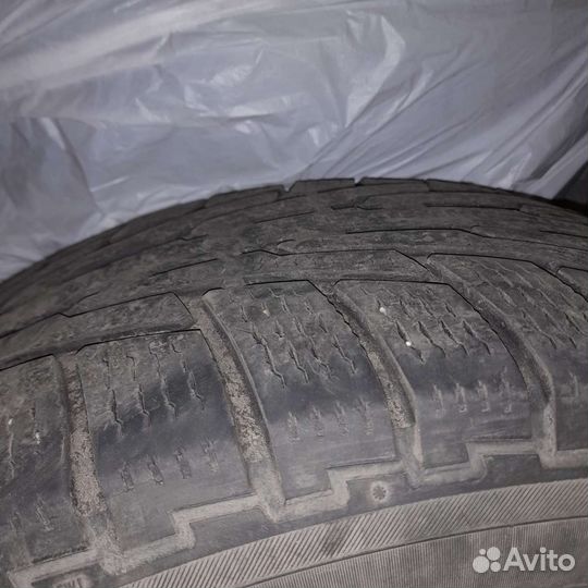 R17 Nokian Tyres Hakkapeliitta R 265/65, PCD 6x139.1 DIA 106.3