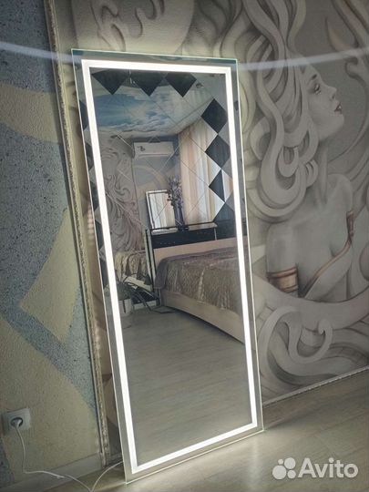 Зеркало напольное,с датчиком включения