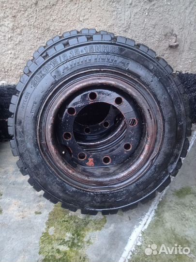 Колёса на вилочный погрузчик