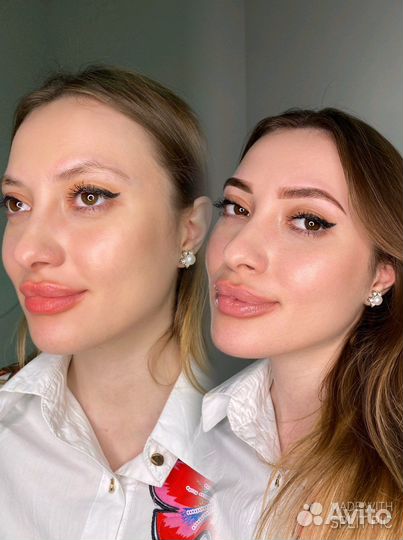 Модель на брови