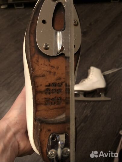 Коньки фигурные