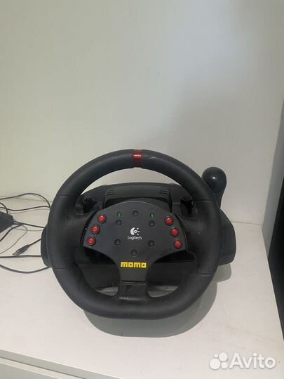 Руль logitech momo racing