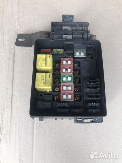 Блок предохранителей Rover 400