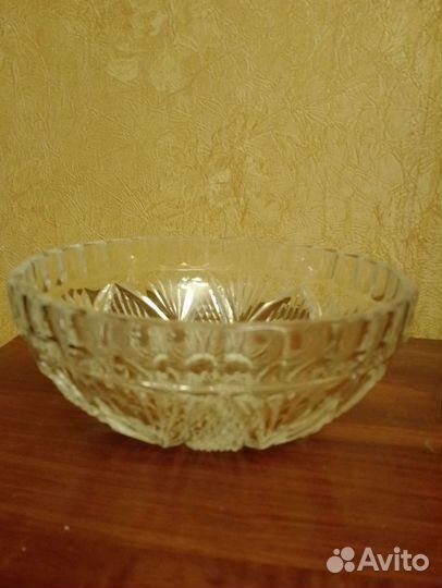 Салатник хрустальный и стекло большой