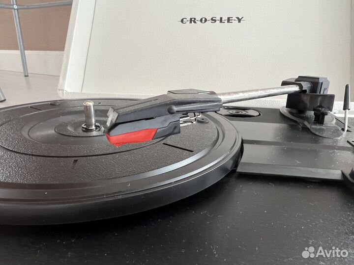 Виниловый проигрыватель Crosley Cruiser Deluxe