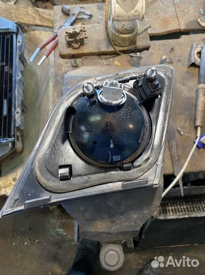 Фонарь в крышку багажника mazda 3 bk оригинал прав