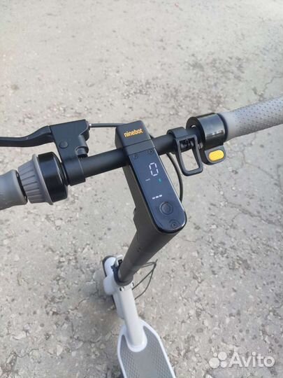 Электрический самокат ninebot max g30lp