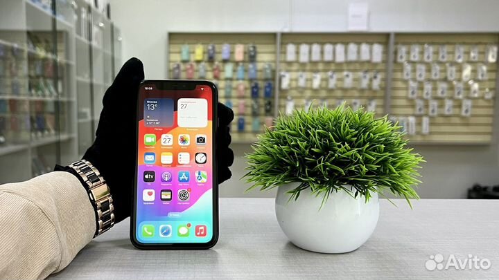 iPhone 11, 64 ГБ