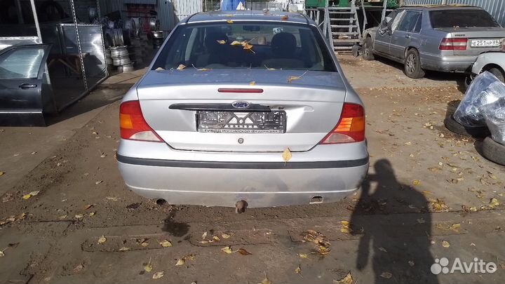 В разборе Ford Focus 1