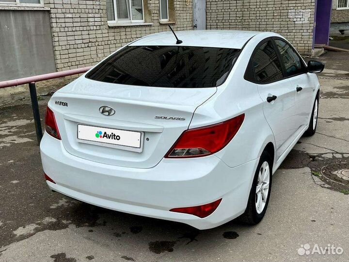 Hyundai Solaris 1.4 AT, 2015, 65 000 км