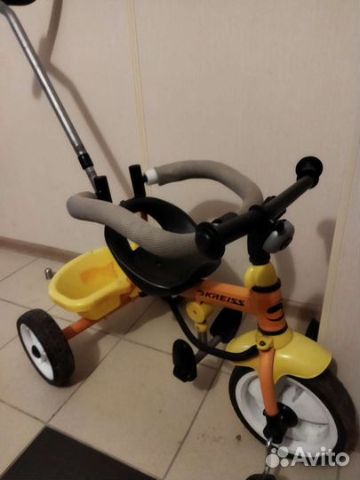 Детский трехколесный велосипед