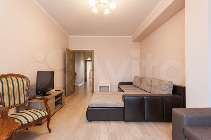 2-к. квартира, 85 м², 8/9 эт.
