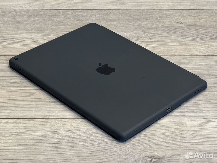 Apple iPad Pro 12.9 дюймов 32gb с клавиатурой