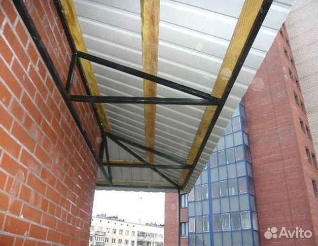 Крыша из профнастила для балконов