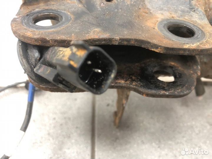 Амортизатор передний правый Citroen C-Crosser