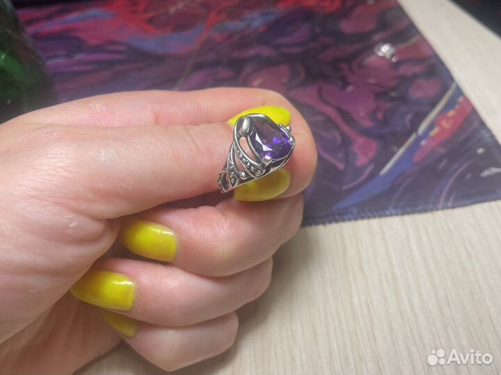 Серебряное кольцо