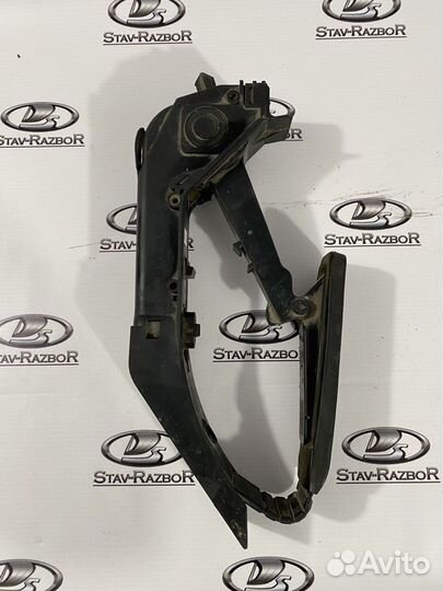 Педаль газа Mercedes w220