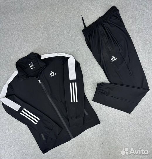 Спортивный костюм adidas