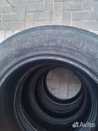 Continental ContiPremiumContact 5 215/60 R16 95H
